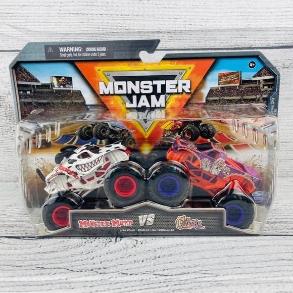 Monster Jam Series 29 Monster Mutt Dalmatian Vs. Calavera Toy Trucks 1:64 Scale - Picture 1 of 11